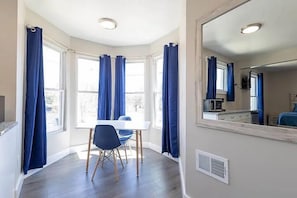 Unclassified image, 2 of 20, button - Comfortable private suite near Cleveland Clinic, University Hospitals, and Case Western Reserve University. Features an ensuite bath, kitchenette, shared fully stocked kitchen, laundry, free parking, and a quiet boutique-style setting. (Cleveland)