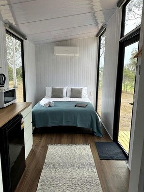 Unclassified image, 2 of 10, button - Charming Pet-Friendly Tiny House with Firepit in Queensland, Australia (Lagoon Pocket)