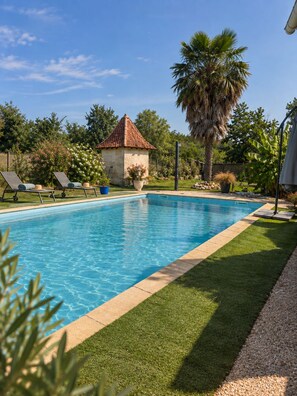 Unclassified image, 4 of 17, button - Vrbo Property (Bourdeilles)