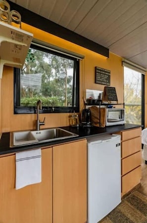 Unclassified image, 3 of 53, button - Yarra Valley Tiny Home Rental for an Australian Holiday (Wesburn)