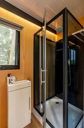 Unclassified image, 4 of 53, button - Yarra Valley Tiny Home Rental for an Australian Holiday (Wesburn)