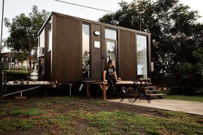 Unclassified image, 2 of 17, button - Spectacular Tiny House in Eidsvold, Queensland (Eidsvold)