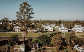 Unclassified image, 3 of 17, button - Spectacular Tiny House in Eidsvold, Queensland (Eidsvold)