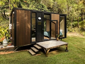 Unclassified image, 5 of 25, button - Lovely Tiny House Surrounded by Wildlife in Queensland (Bahrs Scrub)