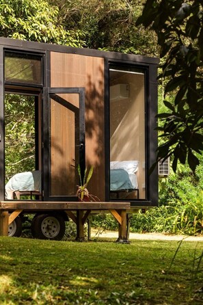 Unclassified image, 5 of 25, button - Lovely Tiny House Surrounded by Wildlife in Queensland (Bahrs Scrub)