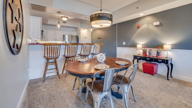 Unclassified image, 1 of 31, button - Cozy 2-bedroom Trackside Retreat condo in fantastic Bristol (Bristol)