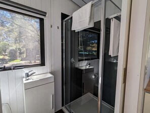 Unclassified image, 3 of 23, button - Wonderful Tiny House with Amazing Game Room in Victoria, Australia (Dadswells Bridge)