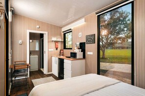 Unclassified image, 2 of 23, button - Peaceful Farm Stay Tiny House with Vineyard Views near Avoca, Warrenmang Victoria (Warrenmang)
