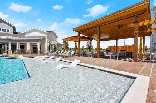 Landing Amazing 1bd, Game Room, Gym