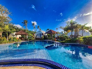 Ảnh chưa phân loại, 2 trong số 25 ảnh, nút