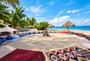 Unclassified image, 2 of 27, button - Room-romantic Luxury Beach Dome - Privat (Romblon)
