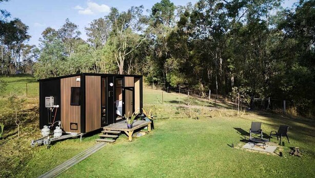 Unclassified image, 1 of 19, button - Cute Tiny House for a Delightful Relaxing Farm Stay Surrounded by Nature in Mundoolun, Queensland (Mundoolun)