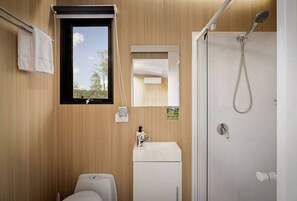 Unclassified image, 4 of 19, button - Cute Tiny House for a Delightful Relaxing Farm Stay Surrounded by Nature in Mundoolun, Queensland (Mundoolun)