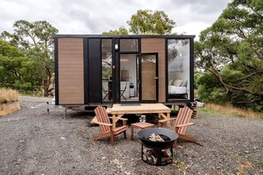 Unclassified image, 2 of 18, button - Tiny House Glamping on a Horse Farm in Macclesfield, Ideal for a Nature Escape from Melbourne (Macclesfield)