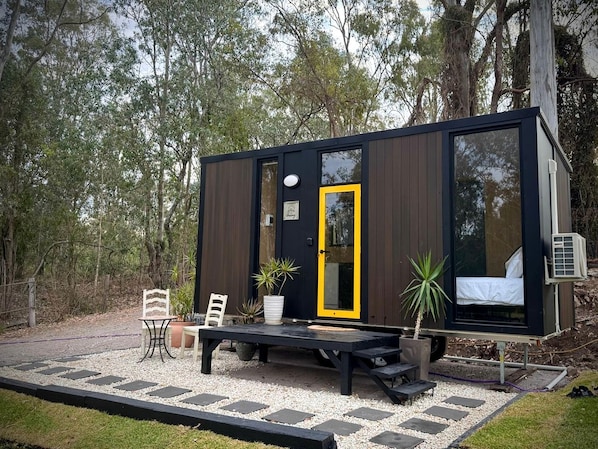 Unclassified image, 1 of 27, button - Charming Farm Stay with Dam Views and Fire Pit in Cedar Creek, Australia (Cedar Creek)