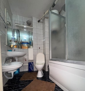 Unclassified image, 2 of 10, button - Lorik Studio Apartment (Prishtinë)