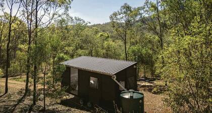 Tranquil Tiny House Perfect for Hiking Trails in Baffle Creek, Queensland