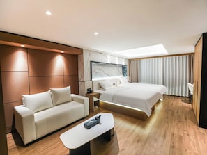 Ảnh chưa phân loại, 2 trong số 39 ảnh, nút