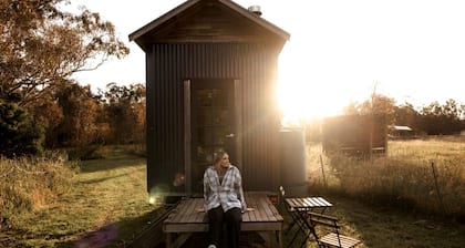 Yarra Valley Tiny House for Eco-Friendly Glamping in Victoria