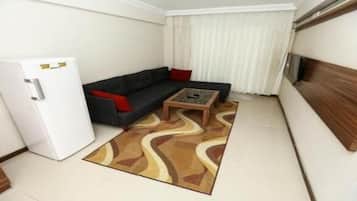 Suite, Mountain View | Desk, laptop workspace, WiFi (free)
