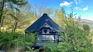 Unclassified image, 5 of 25, button - Hawthorn Lodge at Aos Sí (Glencoe)
