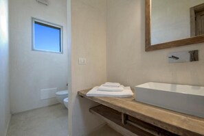 Unclassified image, 5 of 78, button - Masseria Berzario (Torre dell'Orso)