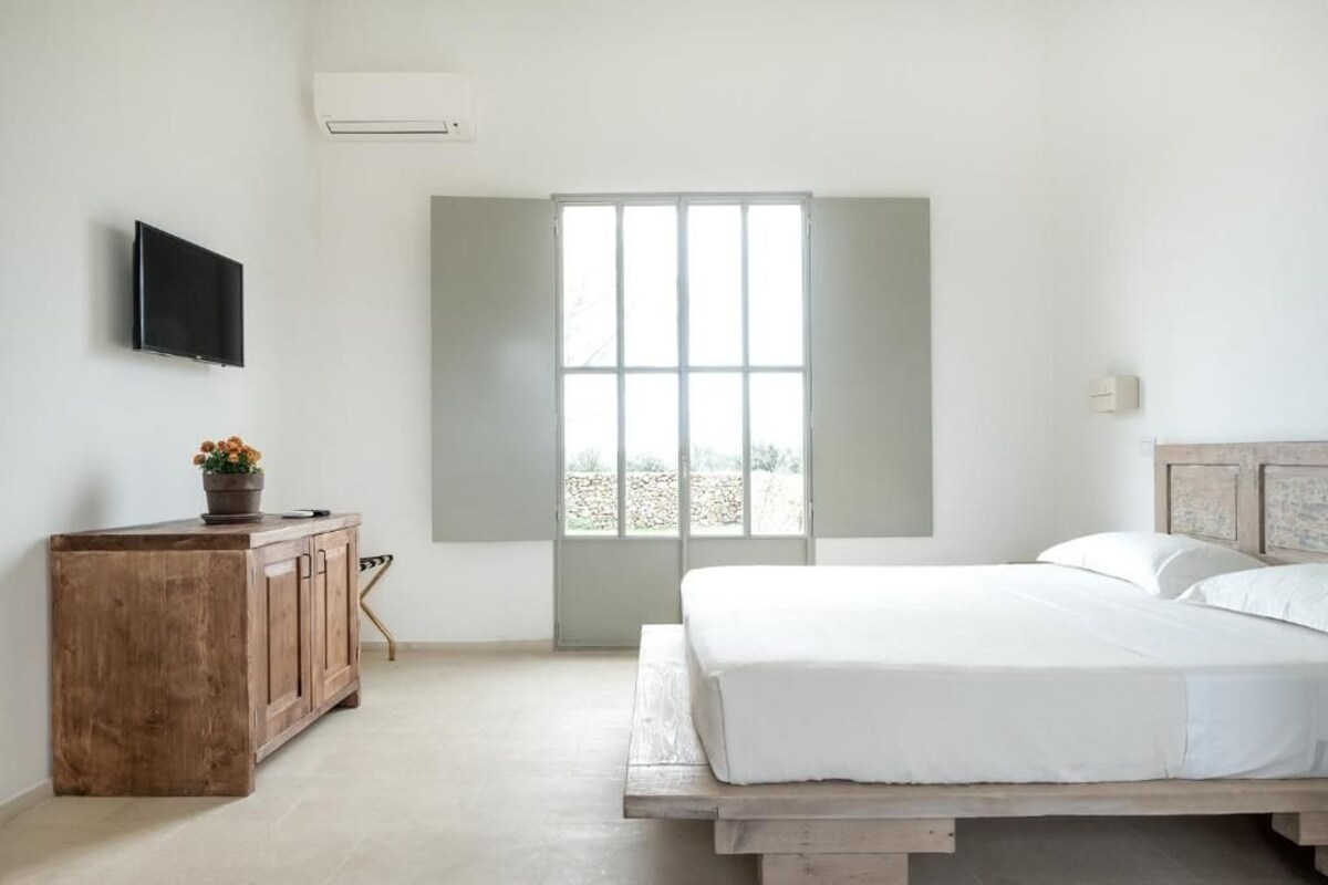 Caja de seguridad en la habitación y sistema de insonorización 