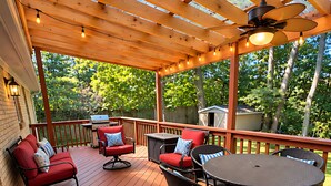 Unclassified image, 5 of 14, button - Cozy Lake House, Family, Friends, Fun! (Shelbyville)