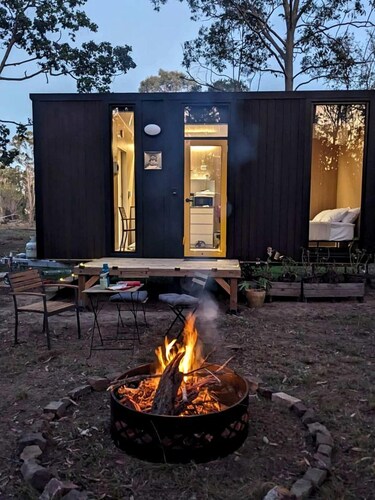 Serene Tiny Home Retreat with Wildlife Farm Stay Near Hervey Bay, Queensland