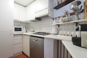 Unclassified image, 3 of 16, button - Contempora - Spacious and bright one-bedroom apartment just a stone's throw from City Life (Milano)
