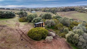 Unclassified image, 4 of 12, button - Cozy Intimate Tiny House Nestled Among Vineyards in South Australia (McLaren Vale)