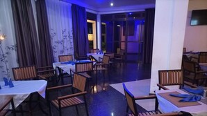 Unclassified image, 5 of 18, button - Mountain Inn Hotel Maluku (Mbale)