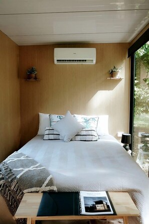 Unclassified image, 3 of 25, button - Tiny Home makes for the Perfect Sunshine Coast Rental (Palmwoods)