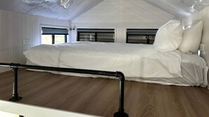 Unclassified image, 3 of 17, button - Secluded Tiny House Loft with Living Room Space, Tennis Court and Swimming Pool in Victoria, Australia (Dadswells Bridge)