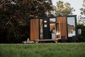 Unclassified image, 3 of 14, button - Great Tiny House with Lovely Hiking Trails and Wildlife in Queensland (Baffle Creek)