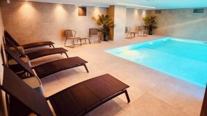 Pool - More Diving, 9th Floor (Montevideo)