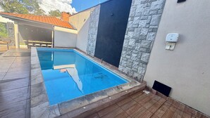 Ảnh chưa phân loại, 2 trong số 26 ảnh, nút