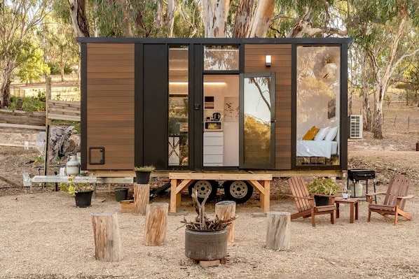 Unclassified image, 1 of 19, button - Countryside Tiny House for a Pet Friendly Glamping Getaway in Howes Creek, Victoria (Mansfield)