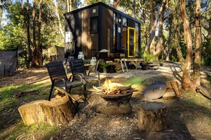 Unclassified image, 3 of 23, button - Secluded Tiny Home with Outdoor Spa & National Park Views near Churchill, Yinnar South Vic (Boolarra)