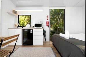 Unclassified image, 4 of 25, button - Gorgeous Tiny House with Fire Pit in Yarra Junction, Victoria (Yarra Junction)