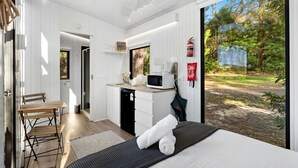 Unclassified image, 5 of 25, button - Gorgeous Tiny House with Fire Pit in Yarra Junction, Victoria (Yarra Junction)