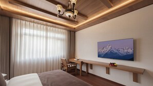 Unclassified image, 4 of 187, button - Matsutake Homeland Serene Manor Hotel -  松茸故里·静谧庄庄酒店(杜克宗古城支) (Deqin)