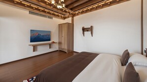 Unclassified image, 5 of 187, button - Matsutake Homeland Serene Manor Hotel -  松茸故里·静谧庄庄酒店(杜克宗古城支) (Deqin)