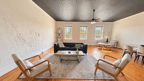 Unclassified image, 5 of 21, button - Industrial Chic 1 Bedroom Loft with Vintage Charm (Lillington)