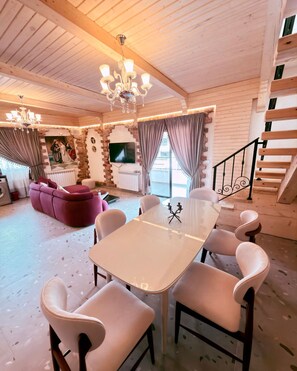 Unclassified image, 3 of 17, button - Casa Di Romeo E Juliet (Faraya)