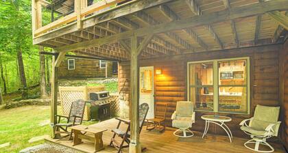Waterfront Maine Getaway: Deck + Fire Pit