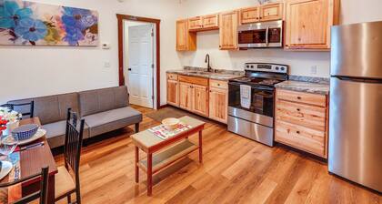 Cozy Apartment Near UAF & Downtown Fairbanks!