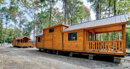Hike, Bike & Stargaze! Oxford Cabin w/ Fire Pit