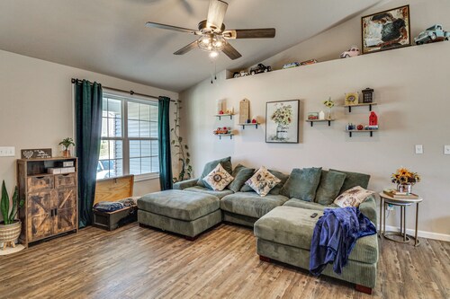 Scenic St Claire Home: Deck + Spacious Yard
