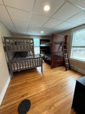 Unclassified image, 4 of 11, button - 4-bedroom house in charming Stewartstown with direct ATV and snowmobile access (Stewartstown)